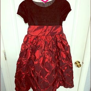 Girl’s Holiday dress